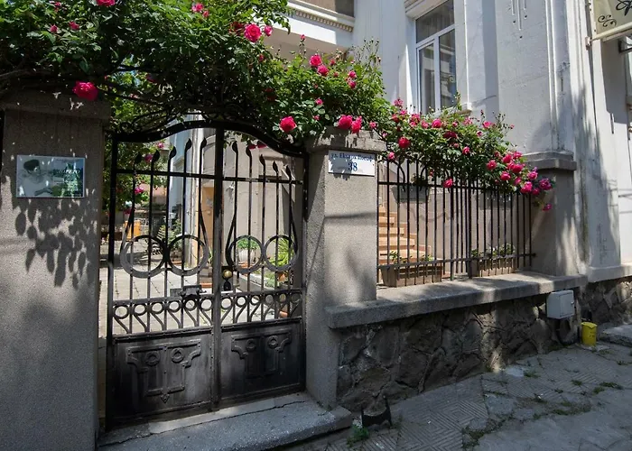 Art Elsor 2* بورغاس